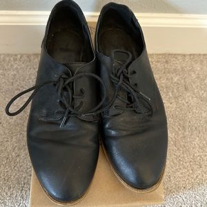 Indigo Rd Women’s Oxfords Size 8.5